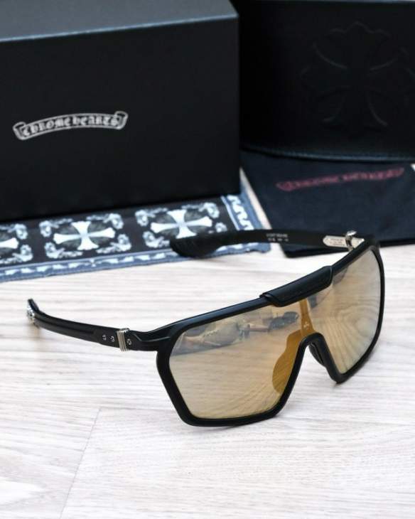 Picture of Chrome Hearts Sunglasses _SKUfw59934695fw